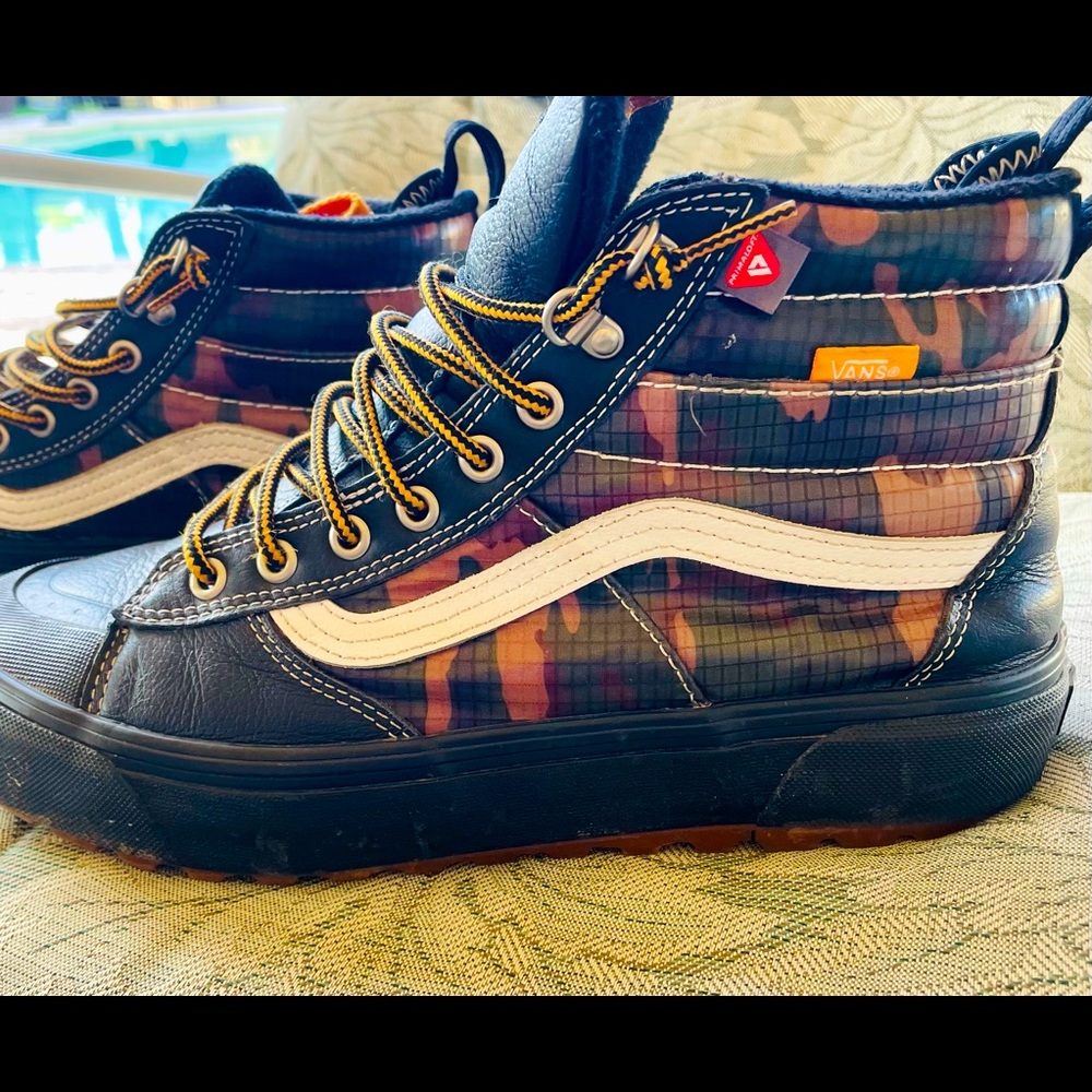 Vans unique boots! These are NWOT, they didn’t fit